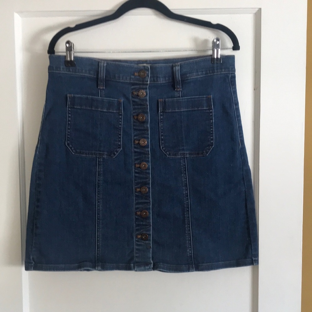 J Crew denim / jean mini skirt size 10